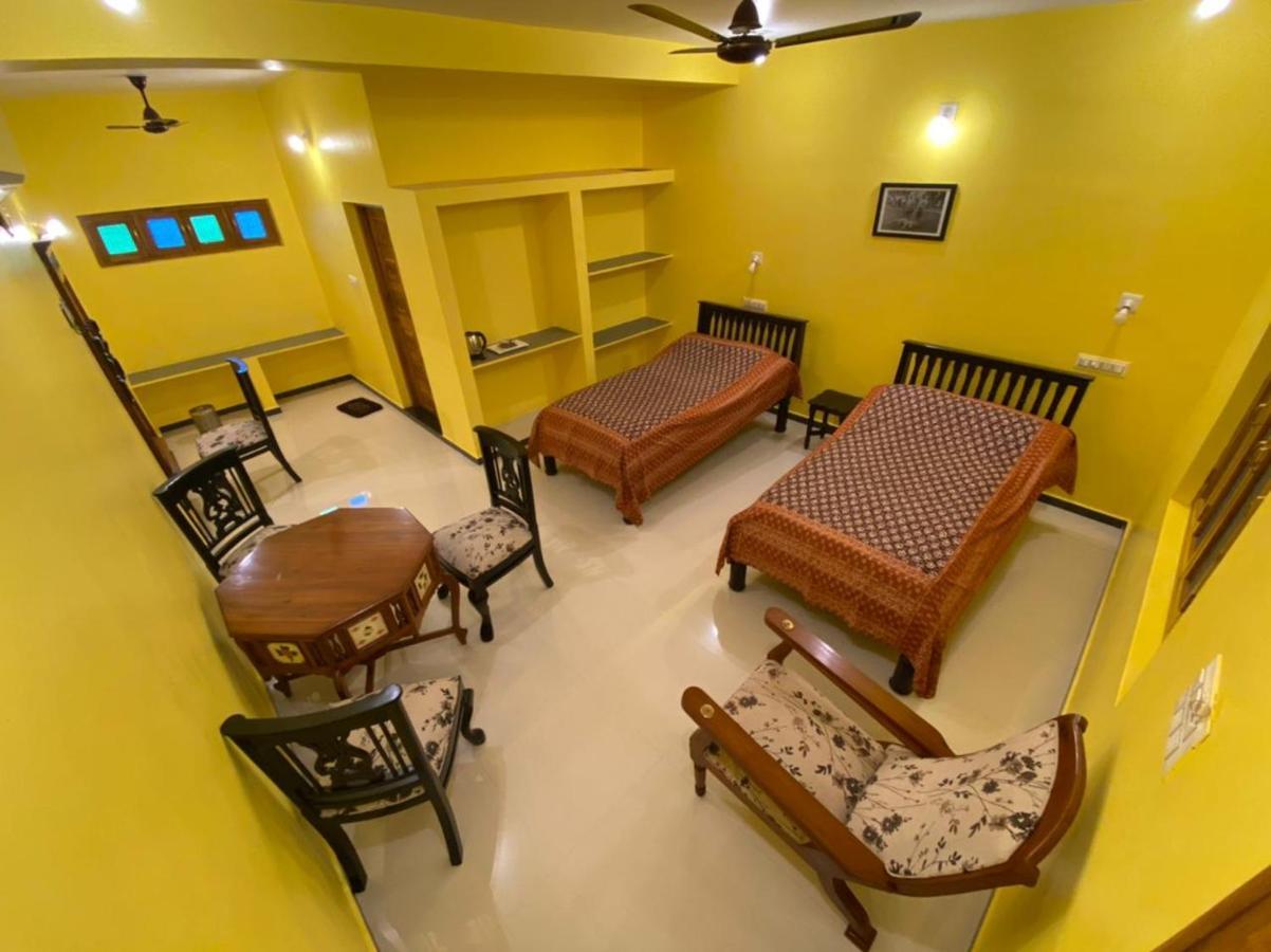 Sharad Baug Homestay ブジ エクステリア 写真